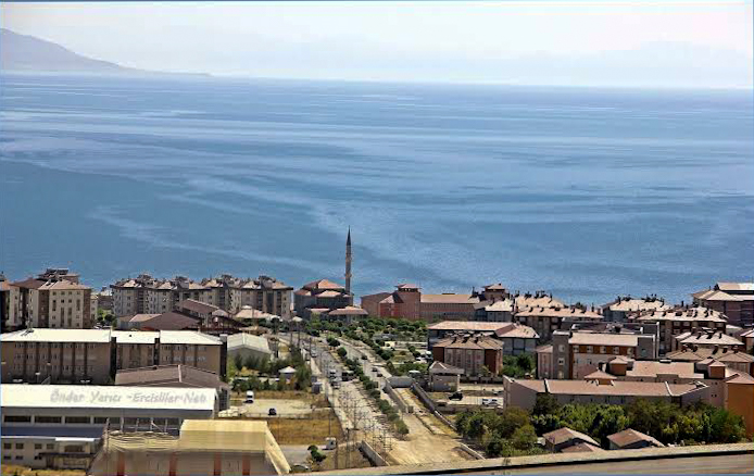 Erciş’te TOKİ Kura Heyecanı: 814 Dairenin Sahipleri Belli Oldu!
