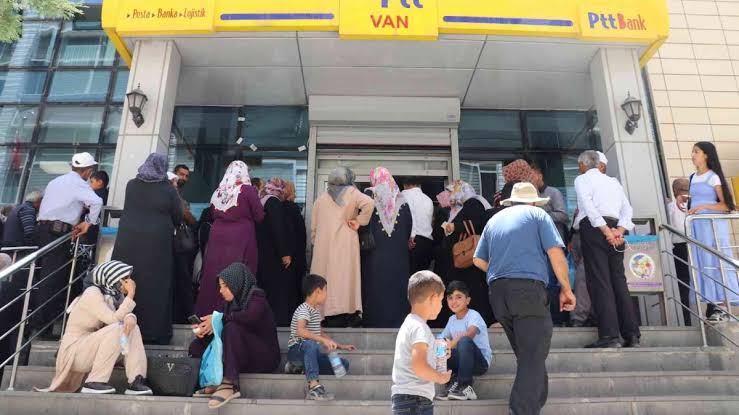 Van’da bir PTT şubesi Tasarruf Tedbirleri Kapsamı Gerekçe Gösterilerek Kapatıldı!