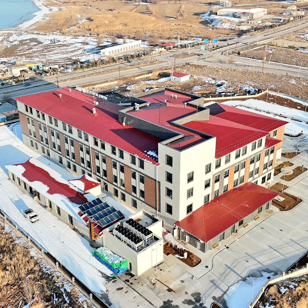 Gevaş Devlet Hastanesi Yeni Binasında Hizmete Açıldı