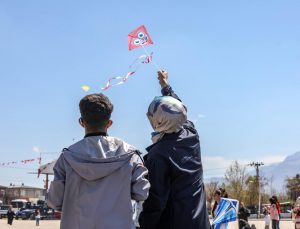 Van Büyükşehir Belediyesi’nden Özel Çocuklara Uçurtma Şenliği: Baharın Coşkusu Gökyüzüne Taşındı