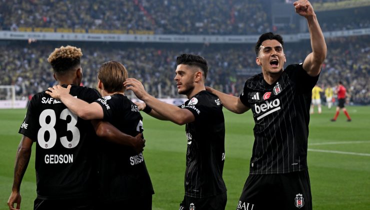 Beşiktaş Derbi Zaferi Sonrası Van’da Taraftarlar Sokağa Döküldü
