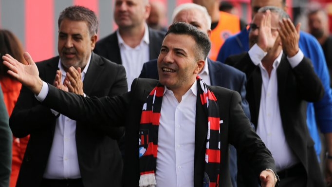 Vanspor FK Başkanı Erol Temel’den Elazığspor Maçı Öncesi Dostluk Mesajı