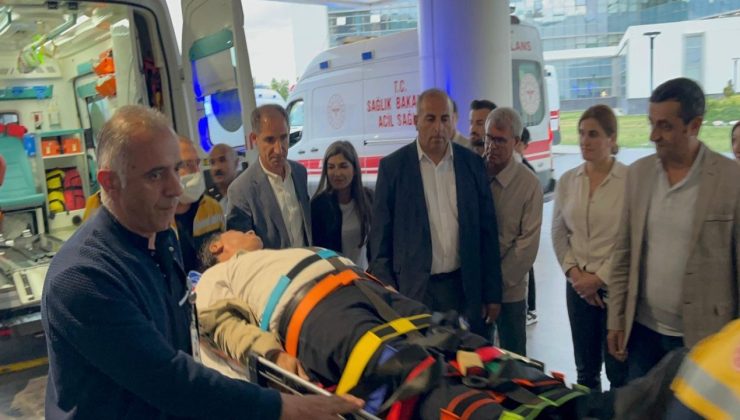 Van Milletvekili Mahmut Dindar, Kayseri’ye giderken trafik kazası geçirdi
