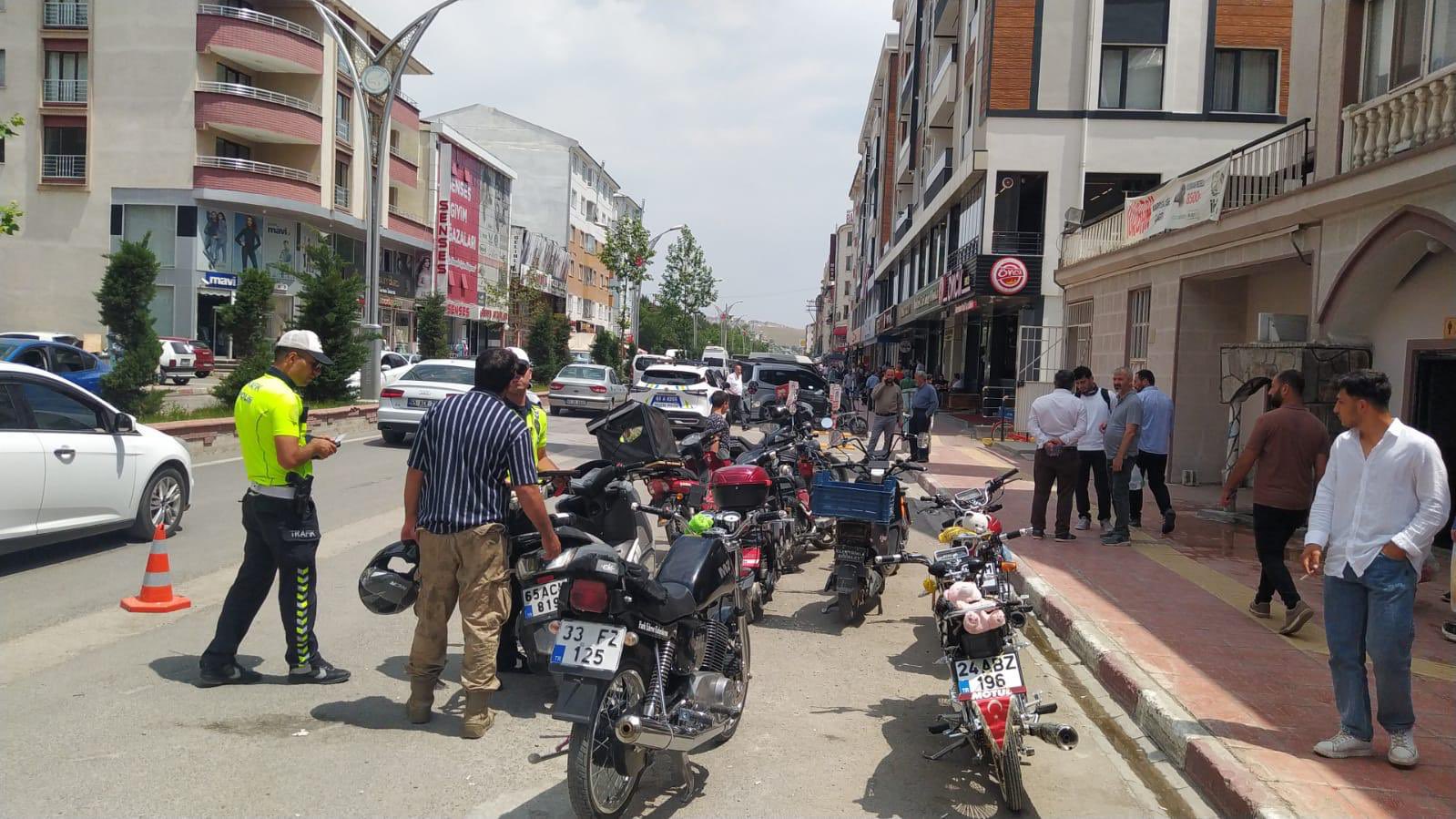 Erciş’te Trafik Denetiminde 11 Motosiklet Trafikten Men Edildi: 191 Bin TL Ceza