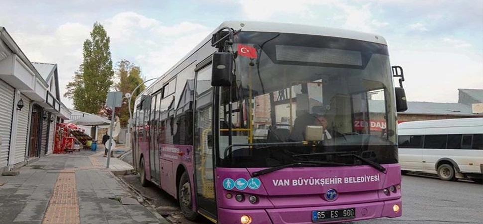 Başkale’de Toplu Taşıma Yetersizliği Günden Güne Derinleşiyor: Öğretmenler ve Sağlıkçılar Mağdur