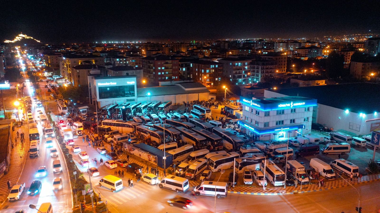 Van Büyükşehir Belediyesi’nden Vanspor Taraftarına Destek: Şampiyonluk Yolunda 60 Otobüs Tahsis Edildi