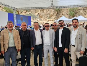 PKK SİLAH BIRAKTI: VAN BAROSU BAŞKANI SİNAN ÖZARAZ TARİHİ AN’A TANIKLIK ETTİ