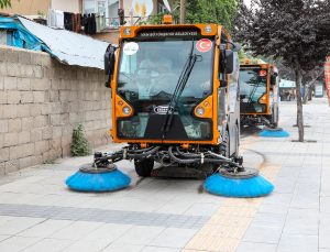 Van Büyükşehir Belediyesi Temizlik Filosunu Güçlendirdi: 2 Yeni Vakumlu Araç Hizmete Başladı