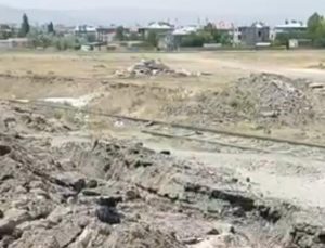 Tuşba Seyrantepe Mahallesi’nde Yol Kapanması Mağduriyet Yarattı: Günlük Binlerce Araç Ara Sokaklara Yönlendiriliyor