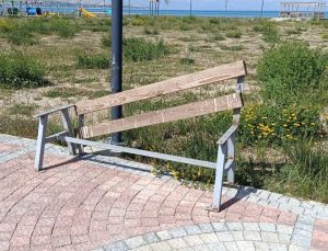 Van Gölü Sahil Yolu’ndaki Oturma Alanları Tahrip Edildi!