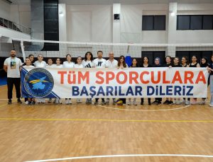 İpekyolu Belediyesi Kadın Voleybol Turnuvası Başladı