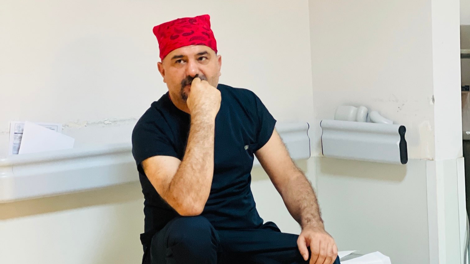 Op. Dr. Murat Sezgin: “Van’dan Ayrılma Zamanı Geldi” – Saldırı Sonrası Açıklama