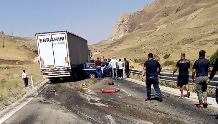 Hakkari-Van Karayolunda Feci Kaza: 4 Kişi Hayatını Kaybetti, 2 Yaralı