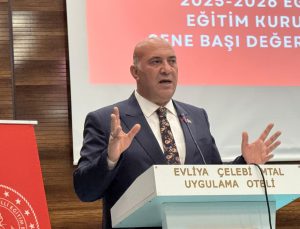 Van’da Okul Müdürleri Toplantısı Gerçekleştirildi