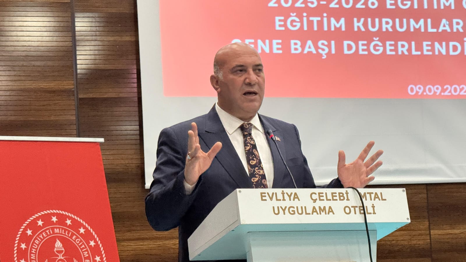 Van’da Okul Müdürleri Toplantısı Gerçekleştirildi