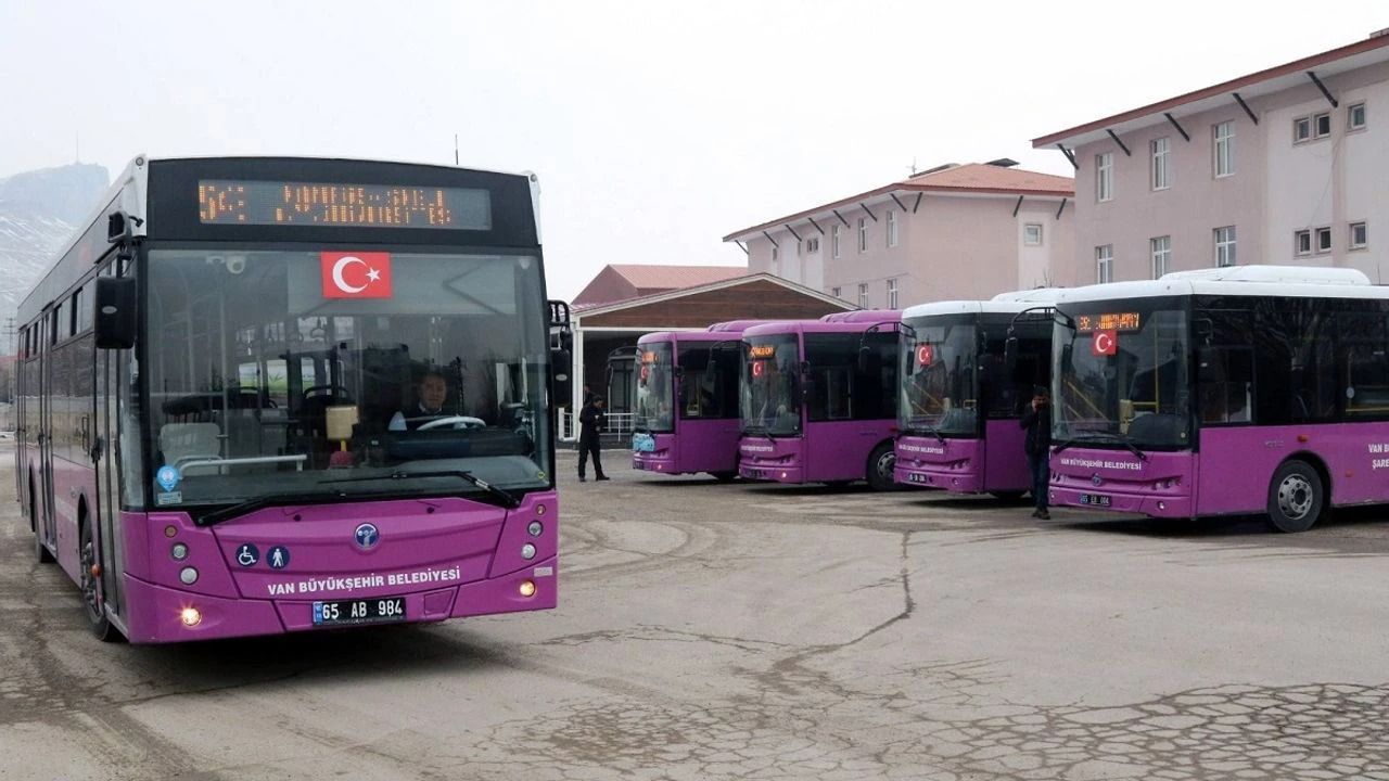 Van Büyükşehir Belediyesi’nden Ulaşıma Yeni Hat: 122 Edremit TOKİ – Büyükşehir Belediyesi Seferleri Başlıyor