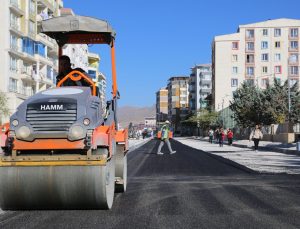 Van’da Mareşal Fevzi Çakmak Caddesi’nde Yol Çalışmalarında Sona Gelindi
