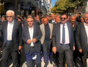 Van’da 9 Yıllık Husumet Barışla Sonuçlandı: Yağızer ve Bayram Aileleri El Sıkıştı