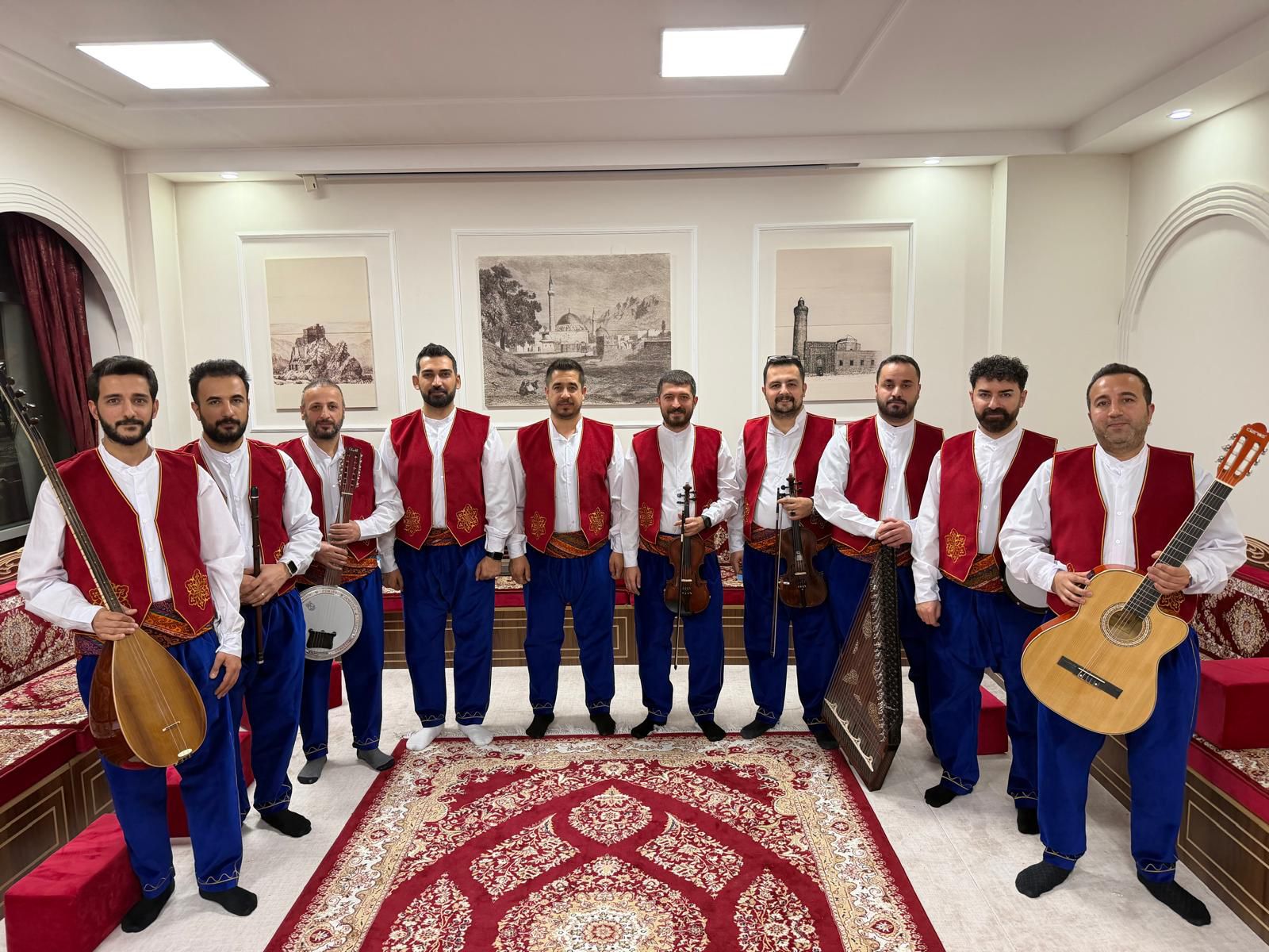 VAN OTURMA GECESİ KÜLTÜRÜ KURUMSAL KİMLİĞE KAVUŞTU