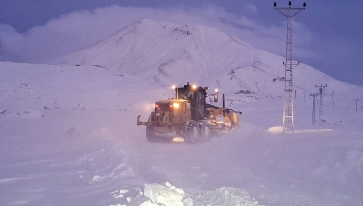 Van’da Kar Ulaşımı Felç Etti: 625 Yerleşim Yerine Erişim Sağlanamıyor