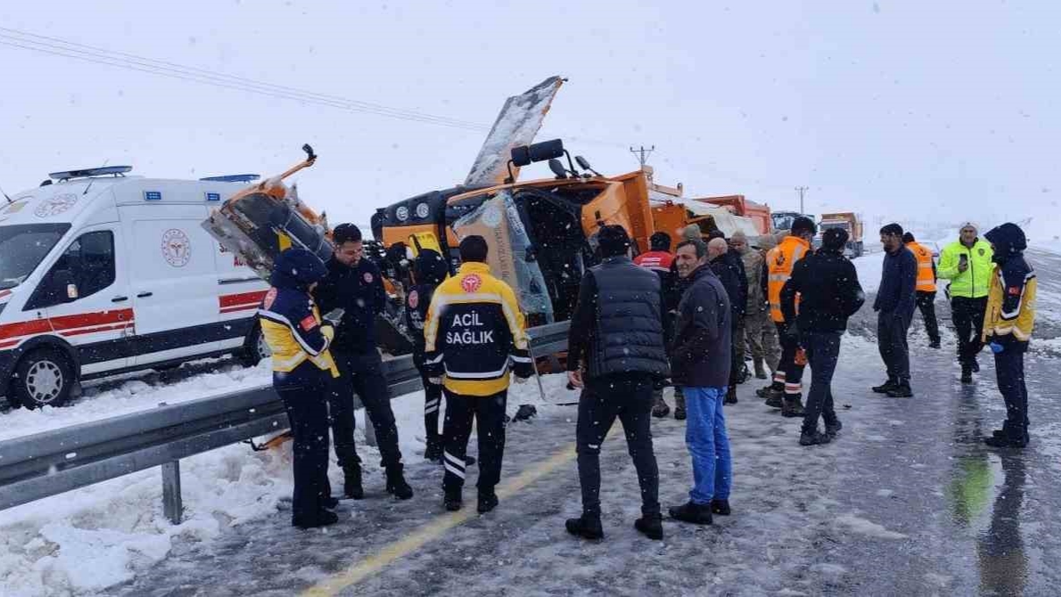 Van Çaldıran’daki Karayolları Kazasında Ölü Sayısı 2’ye Yükseldi