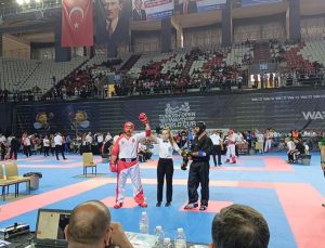 Vanlı Sporcu Naif Akkuş, Kick Boks Dünya Kupası’nda Dünya İkincisi Oldu